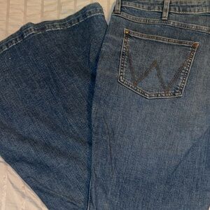 Wrangler Retro Flares